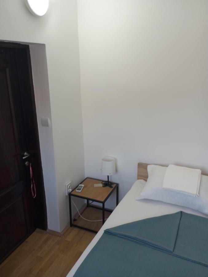 Airport Md Rooms Beograd Bagian luar foto