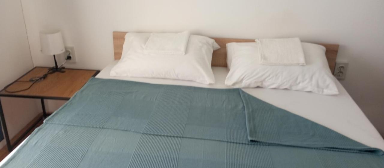 Airport Md Rooms Beograd Bagian luar foto